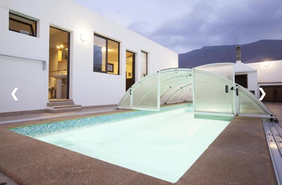 Famara Beach House מראה חיצוני תמונה