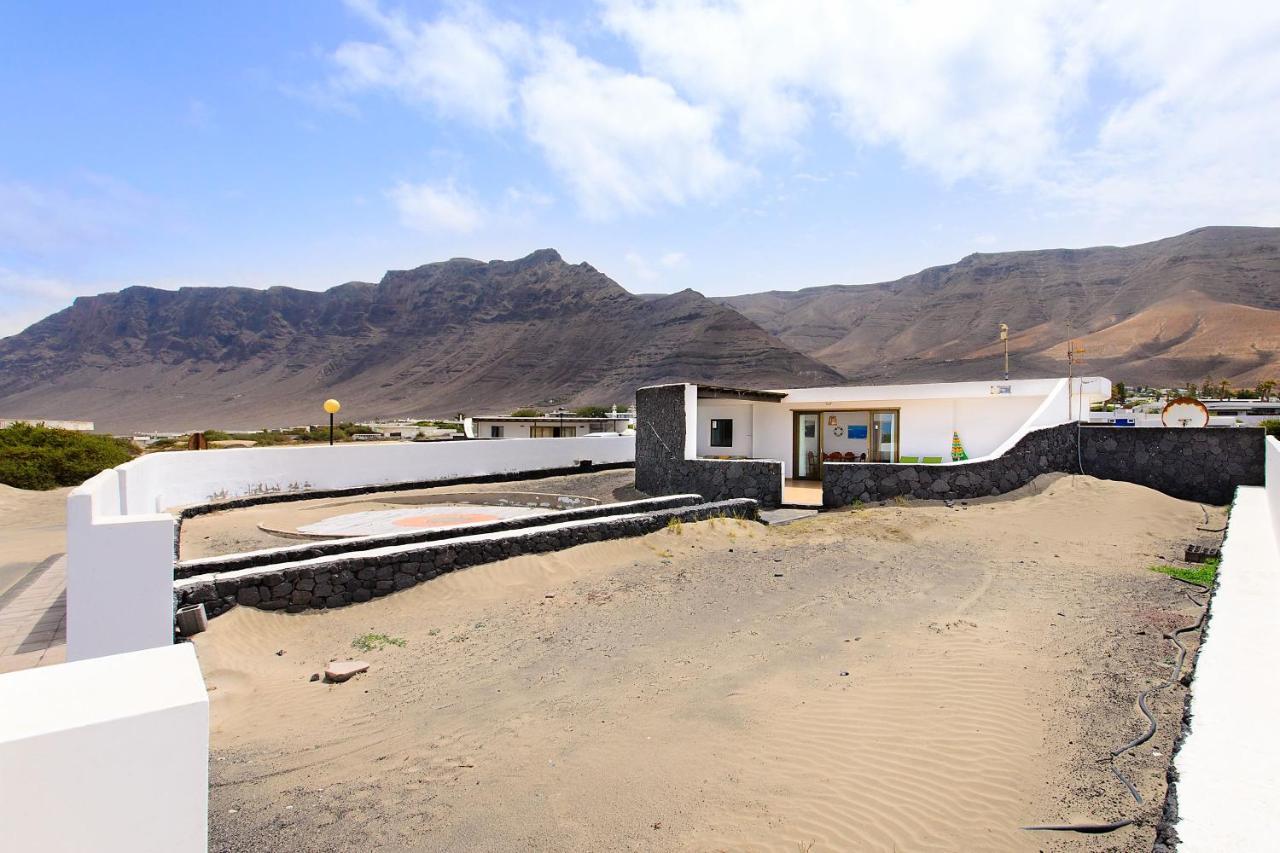 Famara Beach House מראה חיצוני תמונה